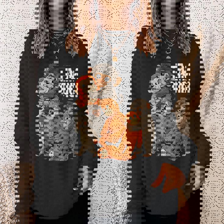 チームパンチ パンチくん 日本 赤ちゃん 猿 かわいい スウェットシャツ 彼女への贈り物