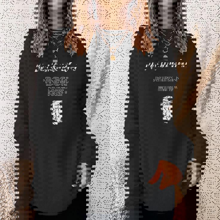 テングザルがいれば人生はもっと良くなる スウェットシャツ 彼女への贈り物