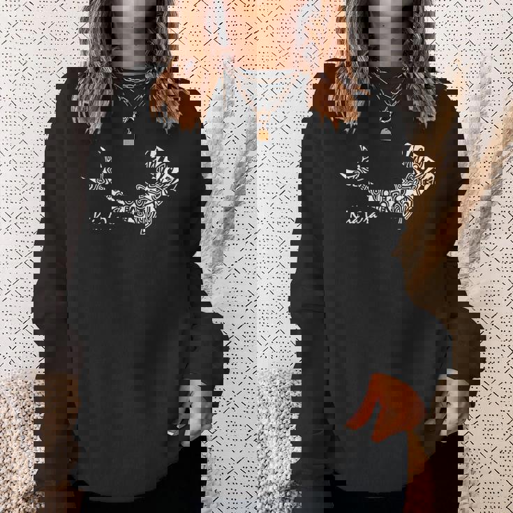 ニュージーランドのシンボル ハカマオリ族のハンマーヘッドシャーク。 スウェットシャツ 彼女への贈り物