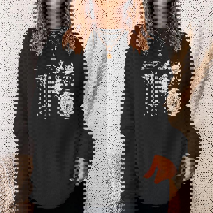 バイキング 戦士装備 剣 兜 斧 角 ヴァルハラ スウェットシャツ 彼女への贈り物