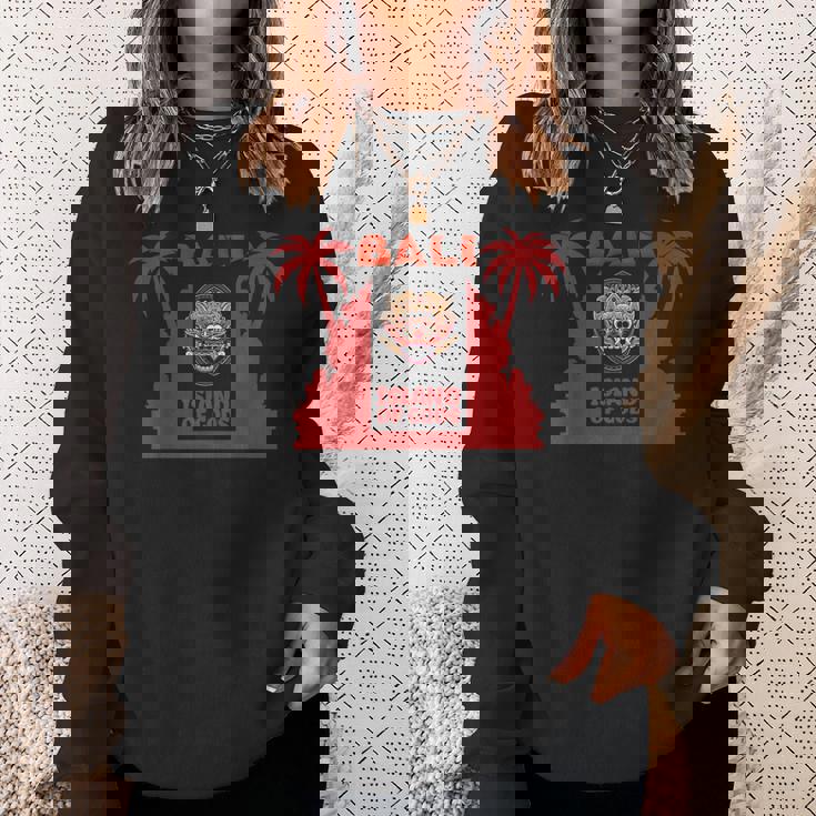 バリ島 バロンマスク バリの神話 邪悪な魔女 神殿 悪魔の女王 ガルダ バリ島 神 インドネシア 島 お土産 ウブド スウェットシャツ 彼女への贈り物