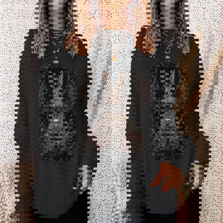 ファンタジーゴシックうさぎ 羽とドクロ スウェットシャツ 彼女への贈り物