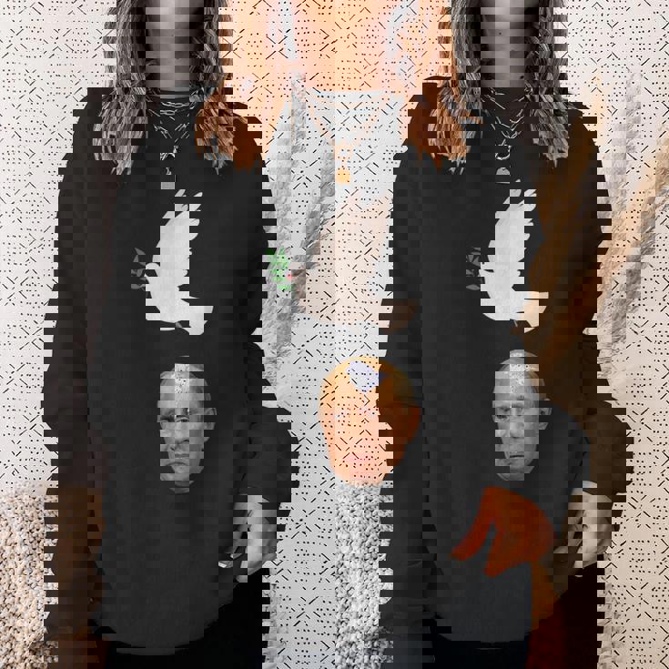 プーチンの頭に平和の鳩の糞、世界は平和を望んでいる スウェットシャツ 彼女への贈り物