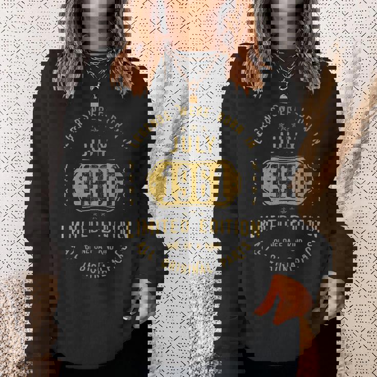 レジェンドは1961年七月生まれ 誕生日 スウェットシャツ 彼女への贈り物