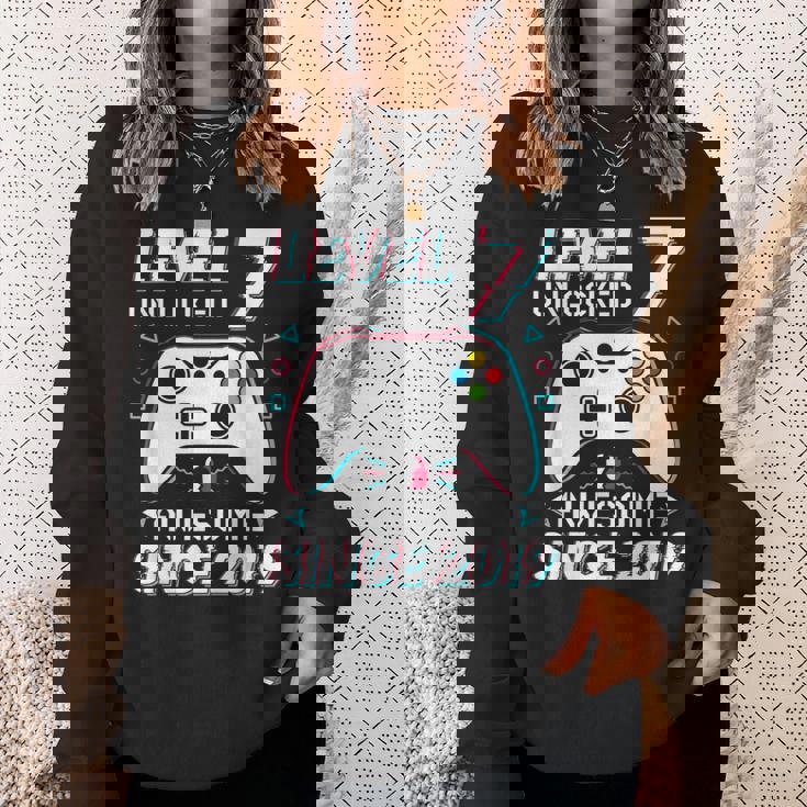 レベル 7 アンロック ビデオゲーム 7歳の誕生日 7歳の男の子 スウェットシャツ 彼女への贈り物