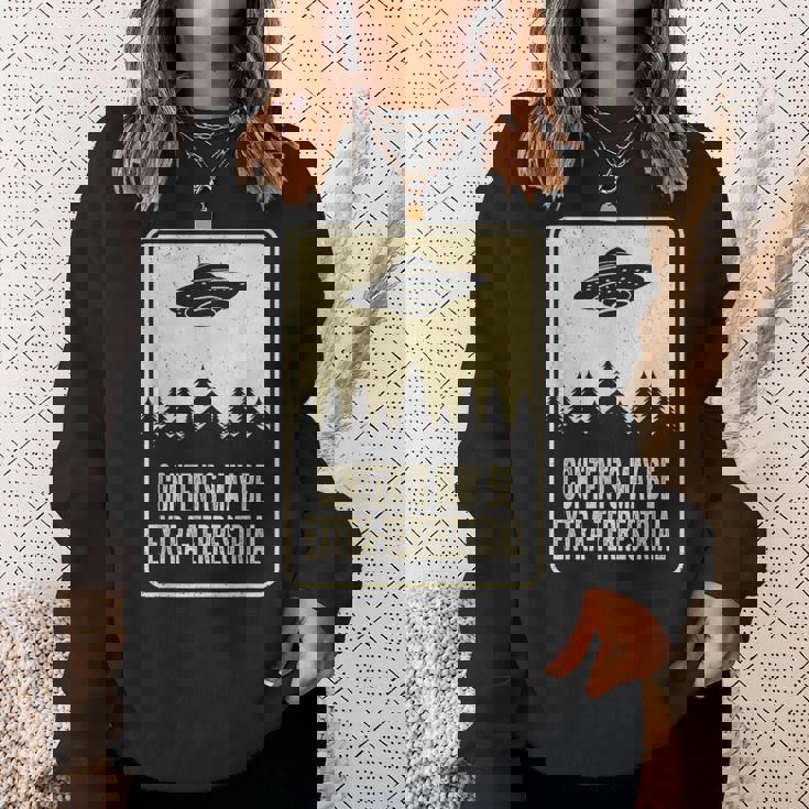 中身は地球外ufo 月曜日 宇宙人宇宙 スウェットシャツ 彼女への贈り物