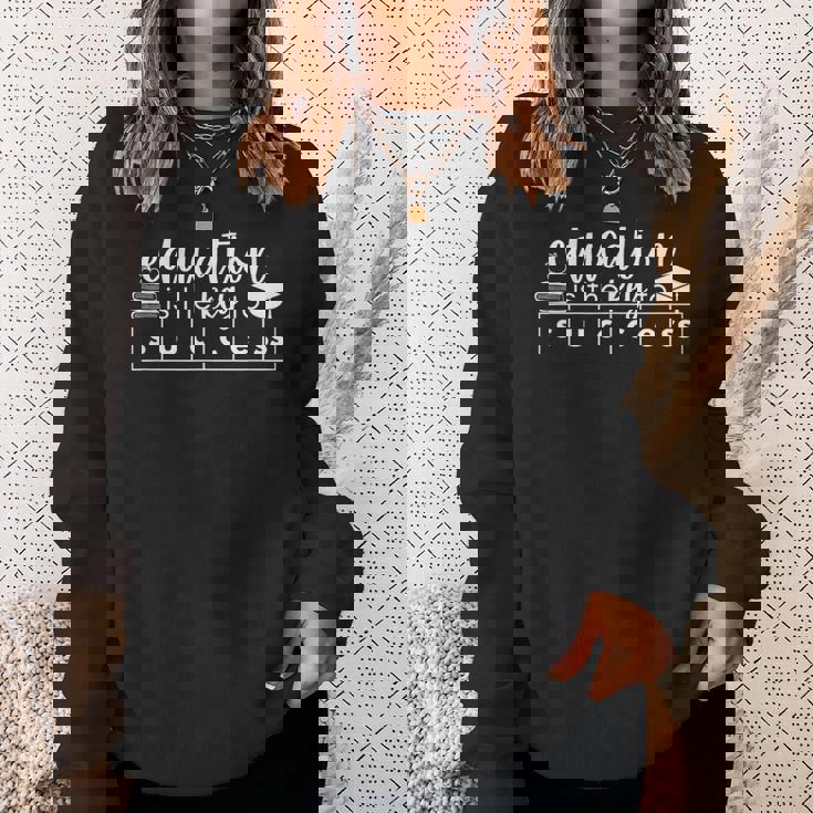 教育は成功への鍵 スウェットシャツ 彼女への贈り物