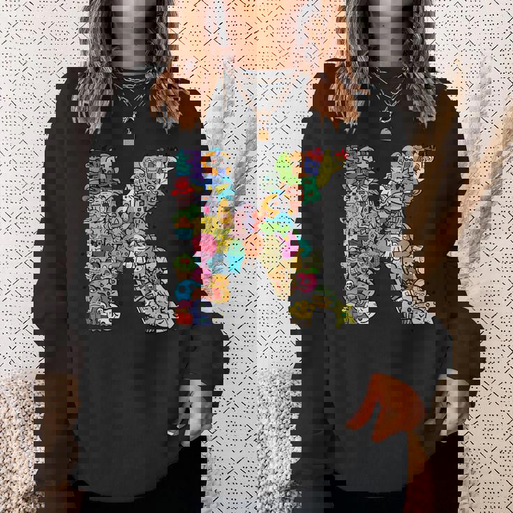 文字k Monsters アルファベットネーム イニシャル キュート モノグラム スウェットシャツ 彼女への贈り物