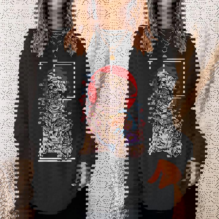 日本のタトゥー パグ 犬 パグ ヤクザの恋人 鯉の魚 長袖tシャツ スウェットシャツ 彼女への贈り物