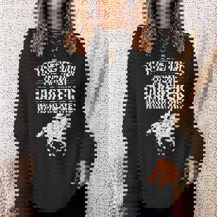 最高の父親には馬に乗る娘がいる 長袖tシャツ スウェットシャツ 彼女への贈り物