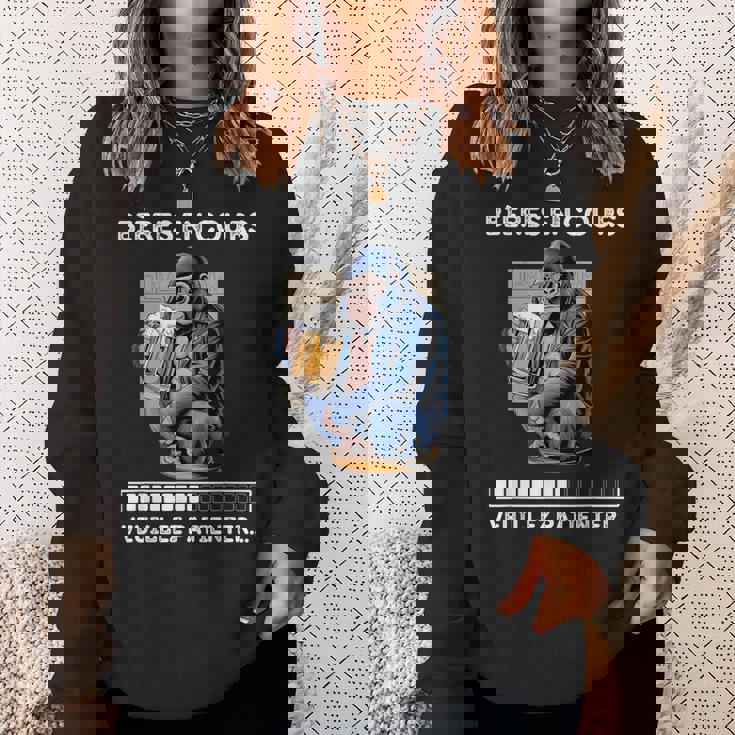 男性用ビール食前酒、ユーモア、男性、ゴリラへのギフトに。 スウェットシャツ 彼女への贈り物