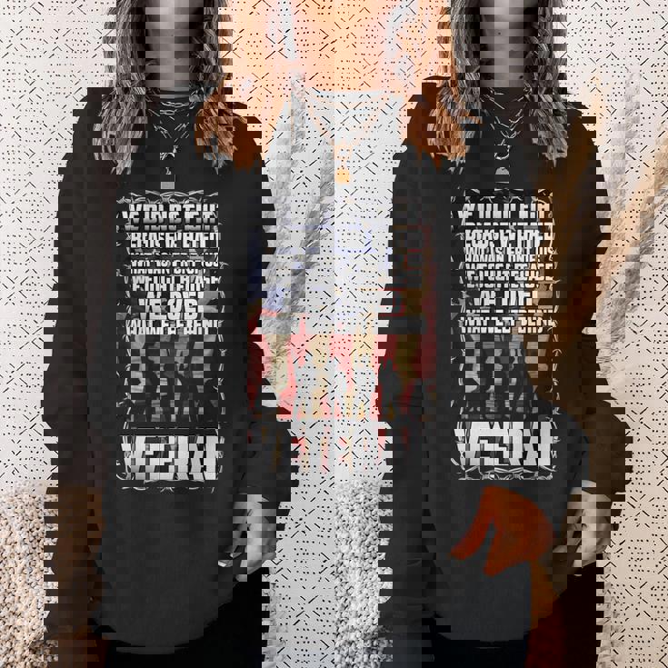 私たちは戦わなかった 私たちは愛しました 退役軍人 アメリカの旗 愛国的 長袖tシャツ スウェットシャツ 彼女への贈り物