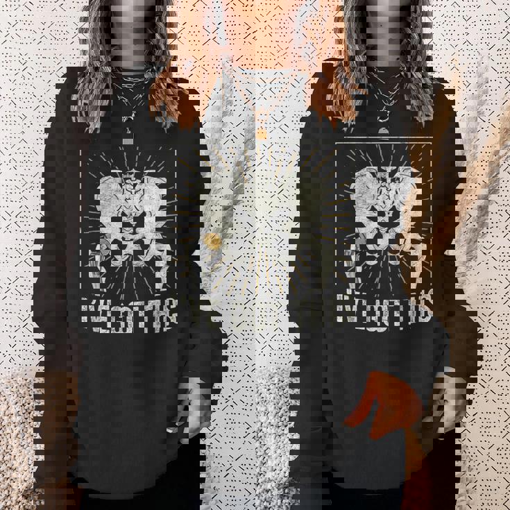 骨折した人工股関節置換手術で回復しました スウェットシャツ 彼女への贈り物