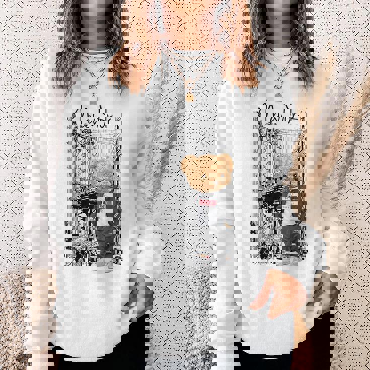 Cool New York City Teddy Bear Illustration Graphic s スウェットシャツ 彼女への贈り物