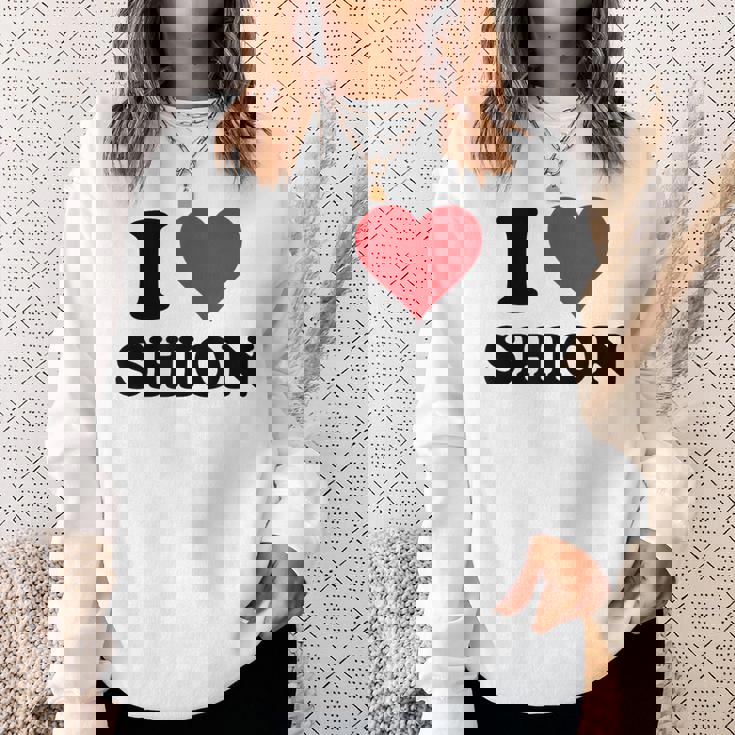 I Hearthion ファーストネーム I Love パーソナライズ スウェットシャツ 彼女への贈り物