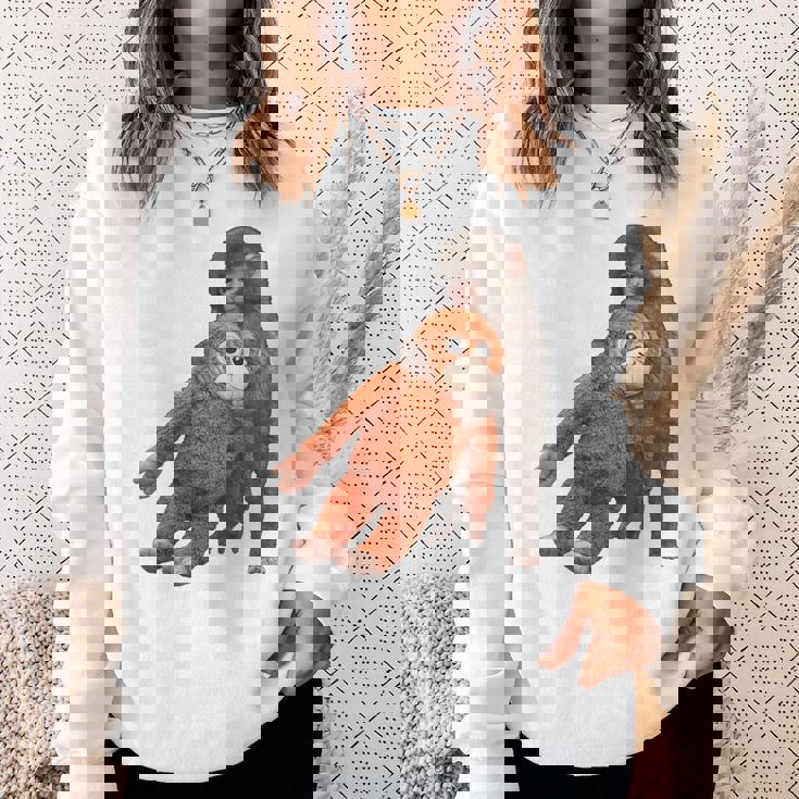 Punch The Monkey Meme X Ape Cute Punch Monkey Baby Meme スウェットシャツ 彼女への贈り物