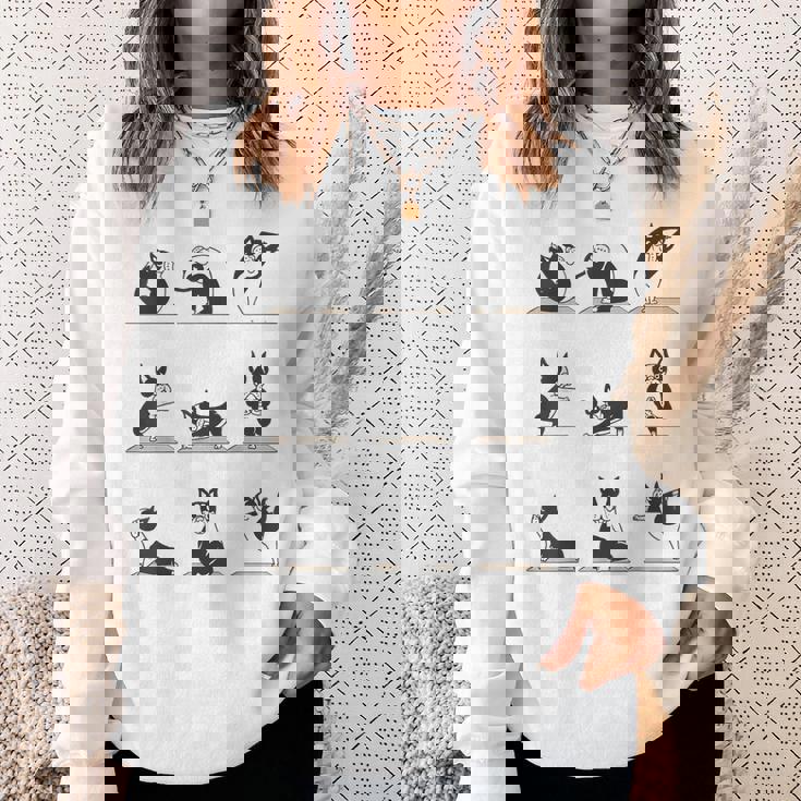 ボストンテリア ヨガ アサナ ポーズ 瞑想 おもしろtシャツ スウェットシャツ 彼女への贈り物