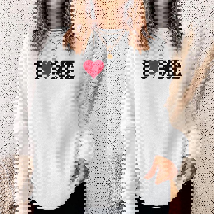 レッドハートデザイン I Love Me スウェットシャツ 彼女への贈り物