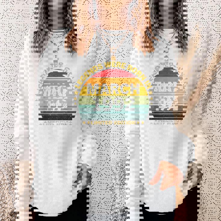 伝説は1992年3月に誕生した 34歳の誕生日 スウェットシャツ 彼女への贈り物