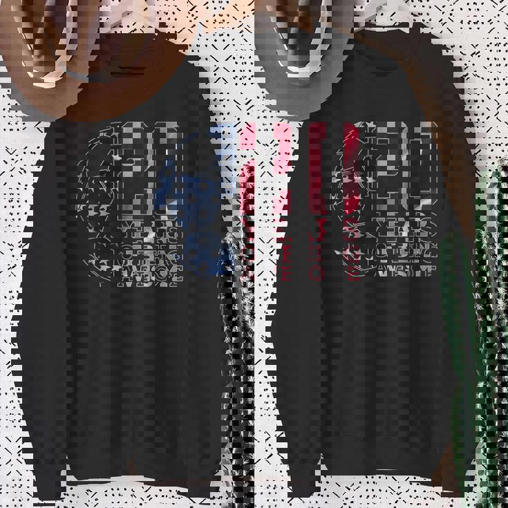 20 Years Of Being Awesome サッカー サッカー 20歳 誕生日 スウェットシャツ 年配の女性への贈り物