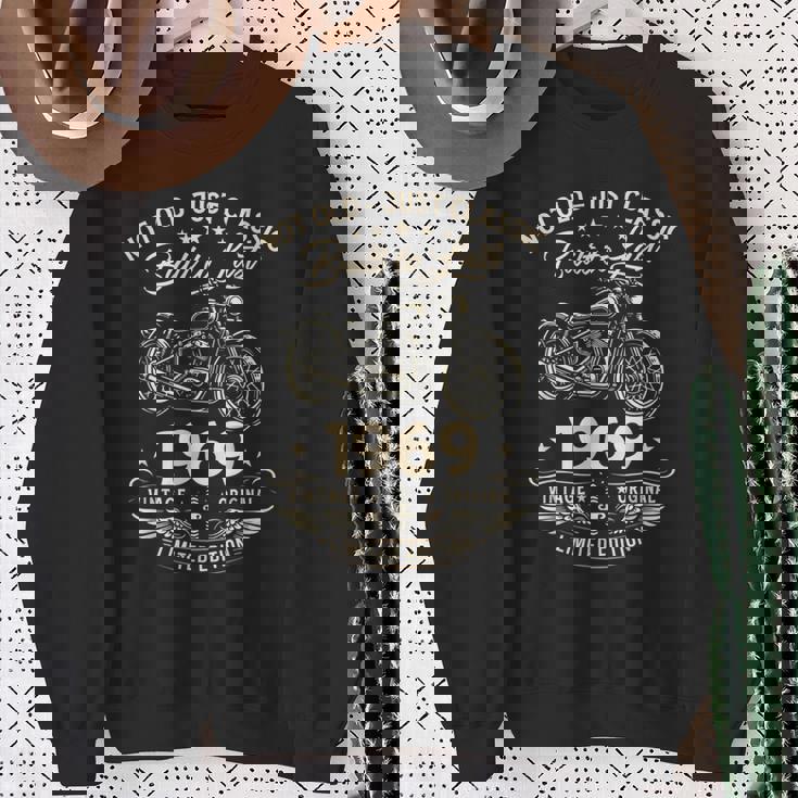 57 歳の誕生日男性オートバイ バイクに乗る人 1969 スウェットシャツ 年配の女性への贈り物