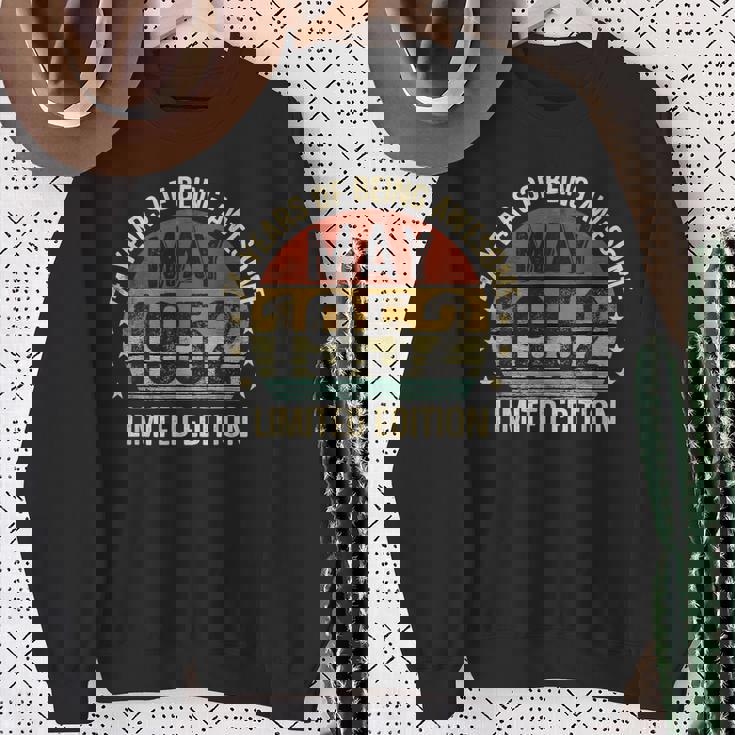 5月の誕生日 Est 1952 限定版 ヴィンテージ 74Th スウェットシャツ 年配の女性への贈り物