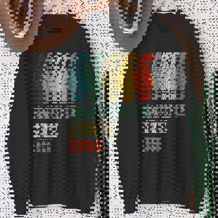 Amped Upince 1956 レトロ 誕生日 ギター 音楽 誕生年 スウェットシャツ 年配の女性への贈り物