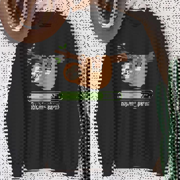 Baby Loading Please Wait ナマケモノのユーモア スウェットシャツ 年配の女性への贈り物