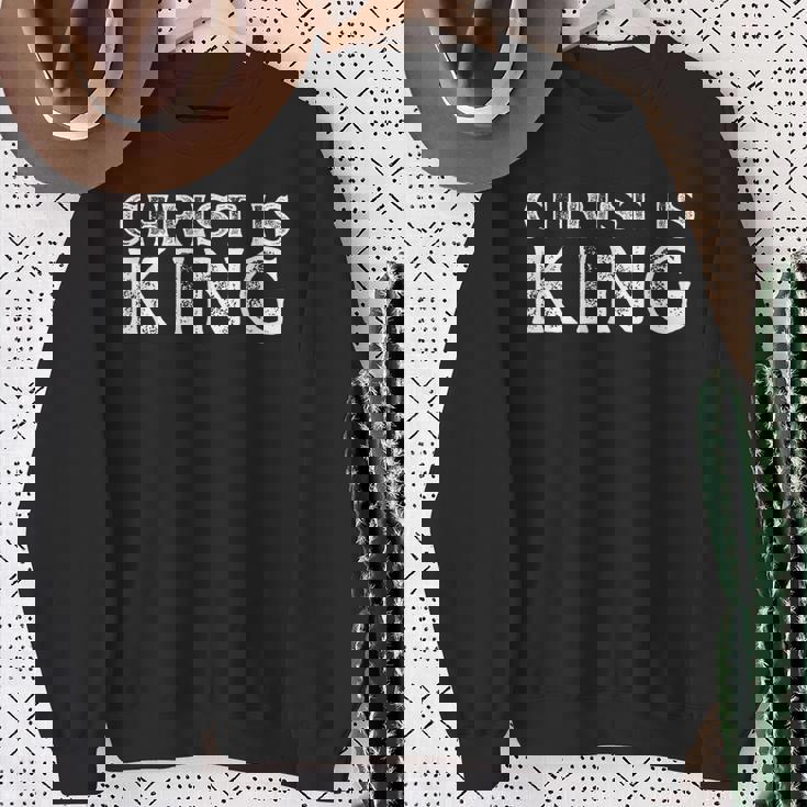 Christ Is King 忠実なキリスト教信者・崇拝者 スウェットシャツ 年配の女性への贈り物