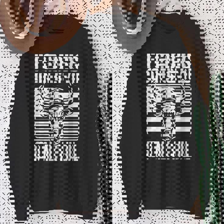 If Genders Confuse You Go Milk A Bull Usa 国旗 アメリカ 長袖tシャツ スウェットシャツ 年配の女性への贈り物