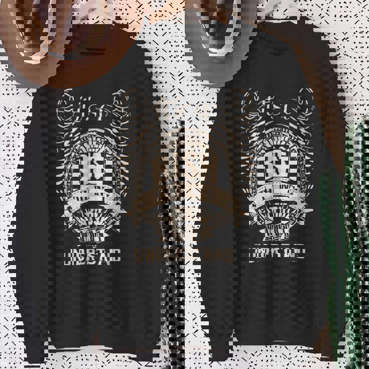 It Is A Bish Thing ギフト スウェットシャツ 年配の女性への贈り物