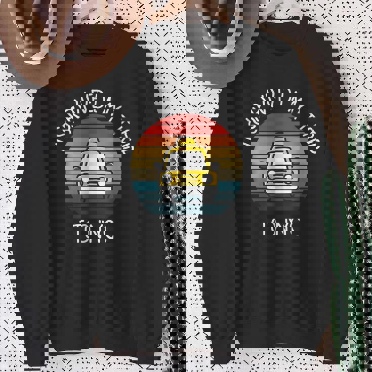 Iurvived My Trip To Nyc ヴィンテージ スウェットシャツ 年配の女性への贈り物