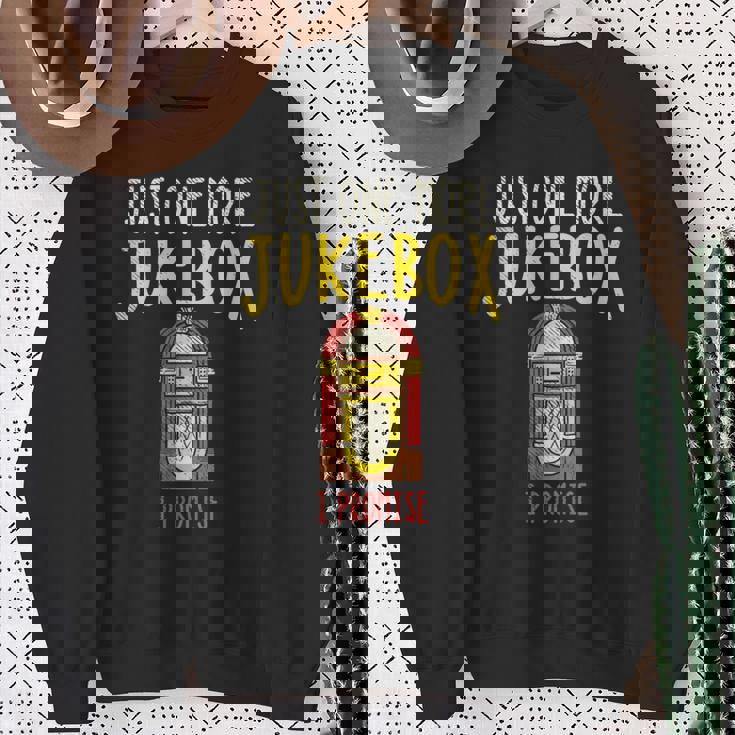 Just One More ジュークボックス I Promise 長袖tシャツ スウェットシャツ 年配の女性への贈り物