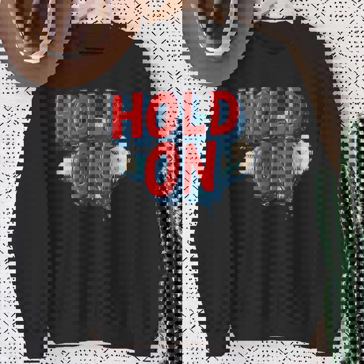 Keep Calm And Hold On コスチューム スウェットシャツ 年配の女性への贈り物