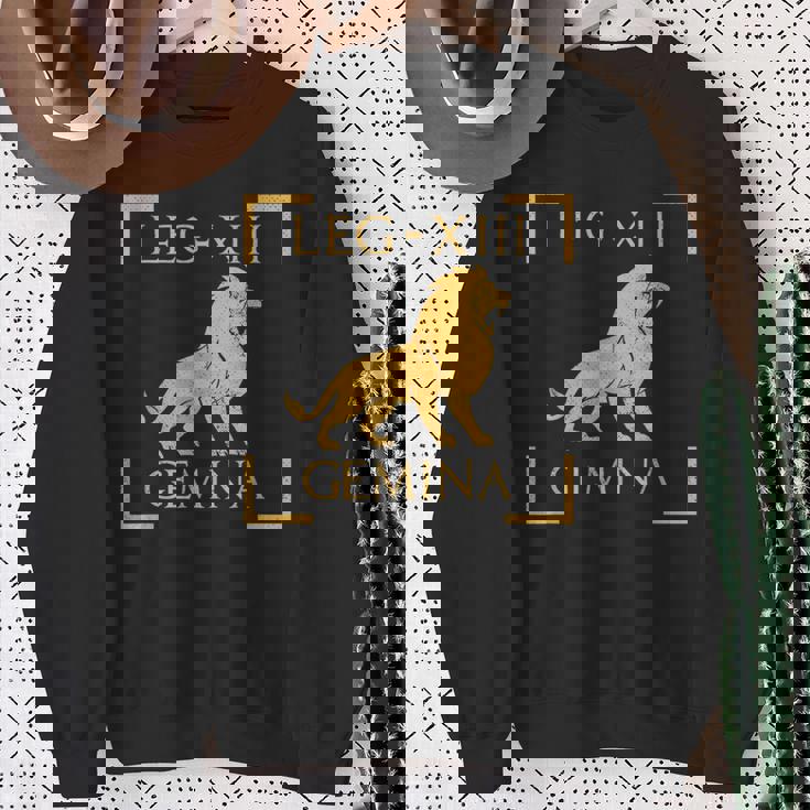 Legio Xiii 双子座ライオンエンブレム ローマ軍 スウェットシャツ 年配の女性への贈り物