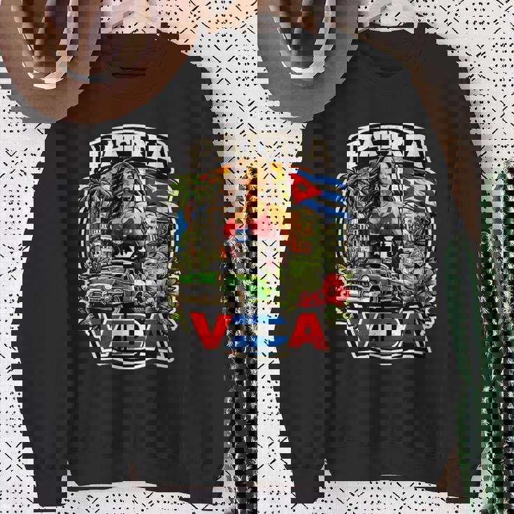 Libertad Make Cuba Great Again 地図 政治 自由 自由 スウェットシャツ 年配の女性への贈り物