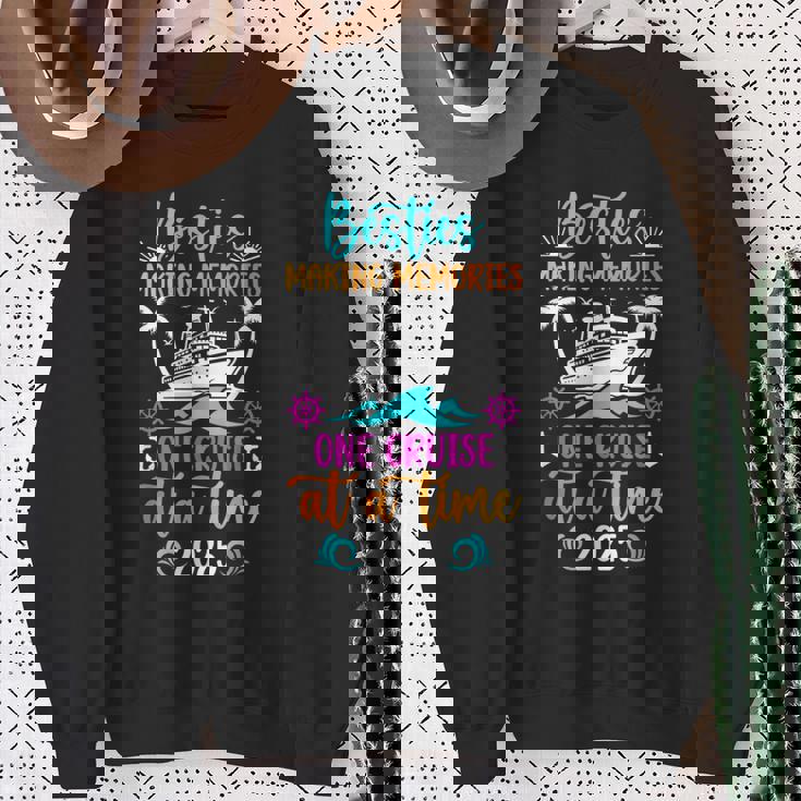 Making Memories Besties Cruise Trip 2025 Best Friend Cruise Sweatshirt Gifts for Old Women