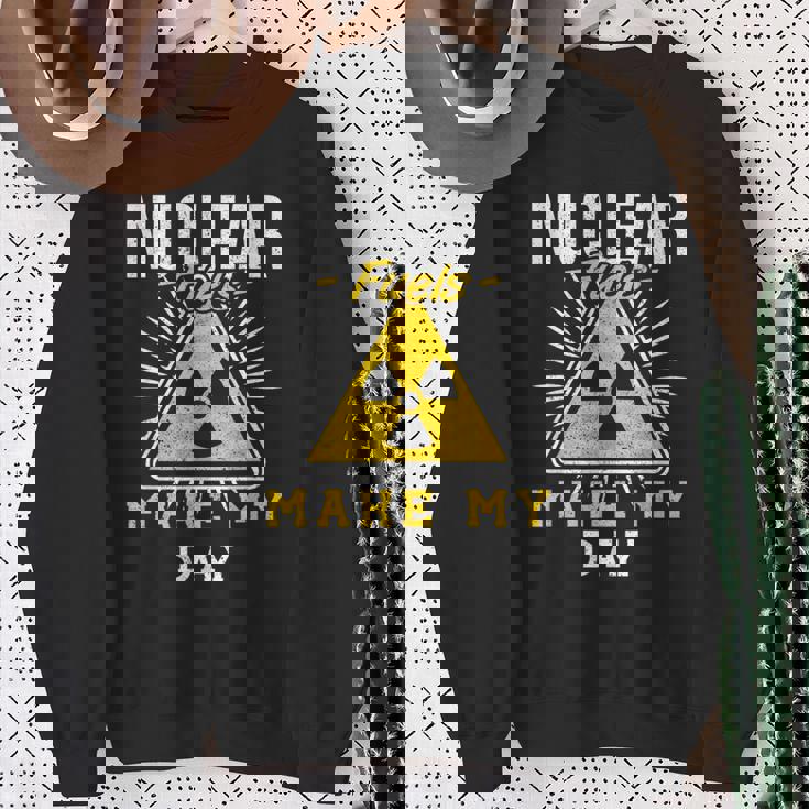 Nuclear Fuels Make My Day 原子力エンジニア スウェットシャツ 年配の女性への贈り物