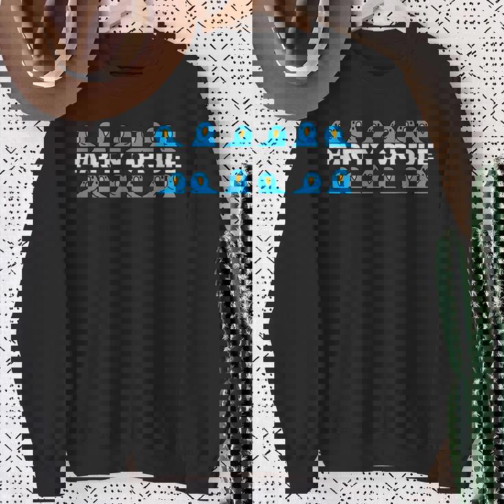 Party Or Die Party Parrot キュート オタク クール アート ギフト スウェットシャツ 年配の女性への贈り物