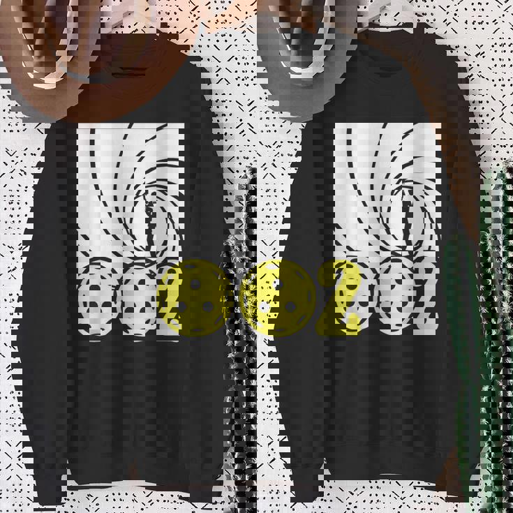 Pickleball 002 スパイパロディ 面白いピックルボールパドルプレーヤー スウェットシャツ 年配の女性への贈り物