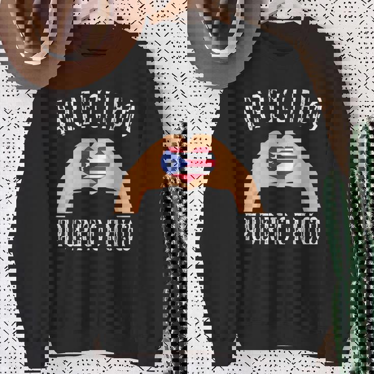 Puerto Rico Flag Heart Arecibo City スウェットシャツ 年配の女性への贈り物