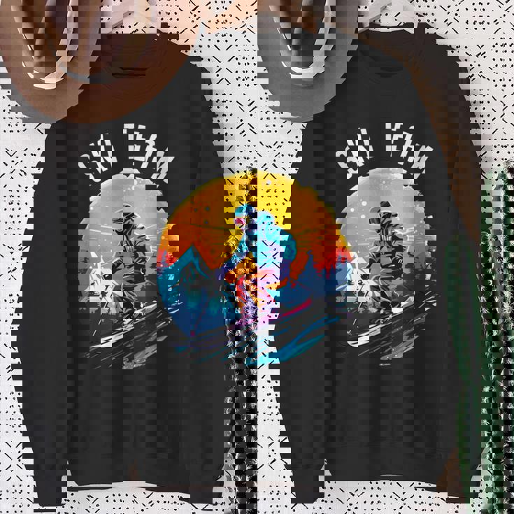 Ski Team スキーチーム スキーヤー スクール スキー旅行 スキーチーム クルー スキー スウェットシャツ 年配の女性への贈り物