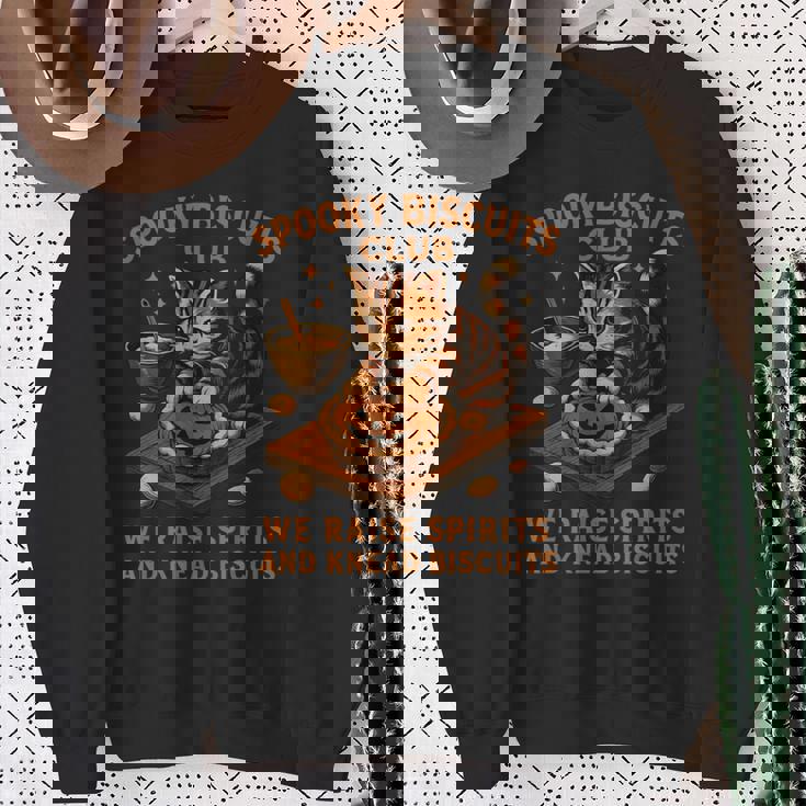 Spooky Biscuits Club Cat 面白い ハロウィン ベーキングベイカー 長袖tシャツ スウェットシャツ 年配の女性への贈り物