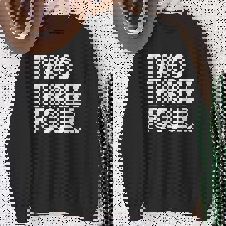 Two Three Four 市外局番 234 アクロン オハイオ州 米国 スウェットシャツ 年配の女性への贈り物