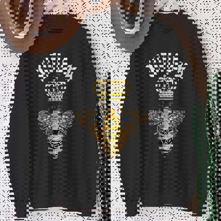 Vivian 名前ivian 誕生日 ギフト 女王 王冠 蜂 ヴィヴィアン スウェットシャツ 年配の女性への贈り物