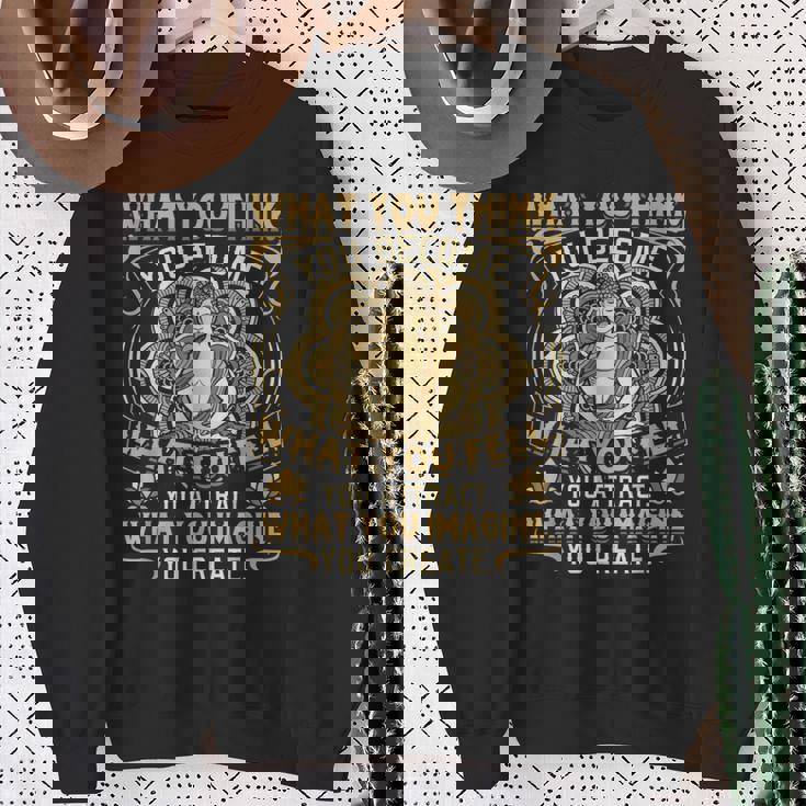 What You Think You Become ブッダシャツ ブッダtシャツ スウェットシャツ 年配の女性への贈り物