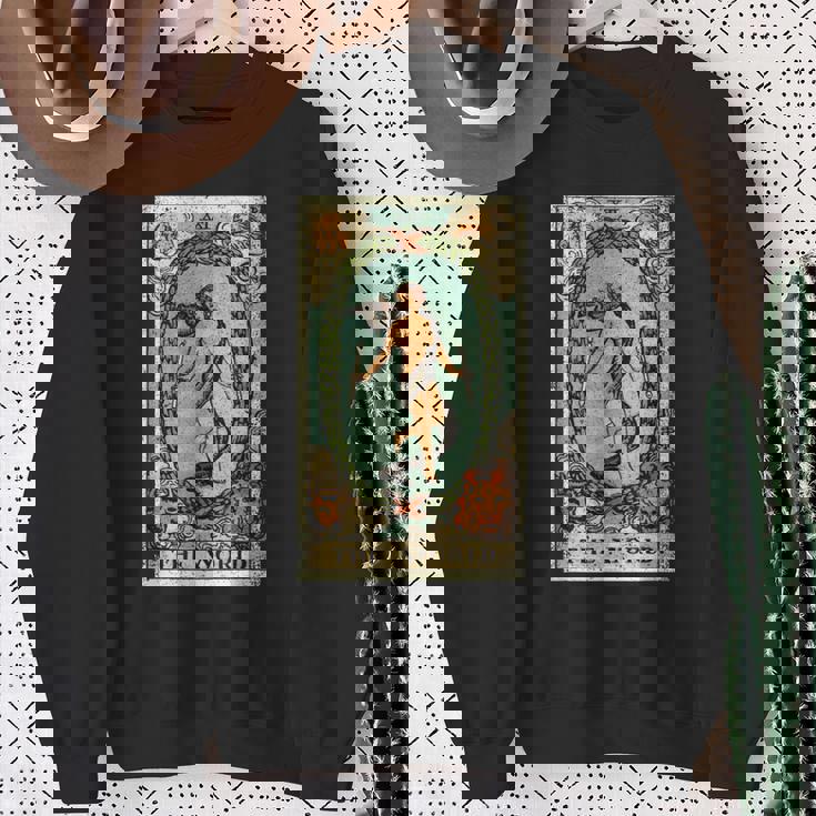 The World タロットカードtシャツ、The World タロットカードtシャツ、 スウェットシャツ 年配の女性への贈り物