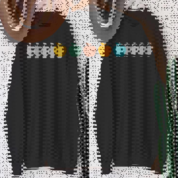 かわいいりんごの先生 スウェットシャツ 年配の女性への贈り物