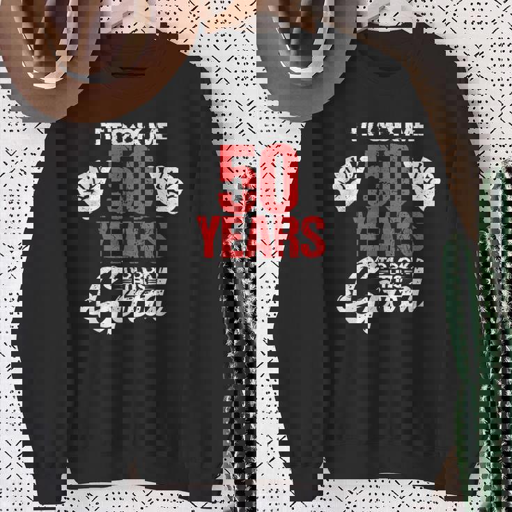 この素敵な50歳の誕生日を面白く見せるのに50年かかりました スウェットシャツ 年配の女性への贈り物