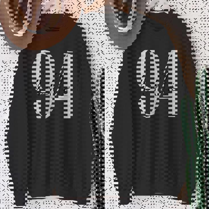 こんにちは94歳の誕生日のお祝い。 スウェットシャツ 年配の女性への贈り物